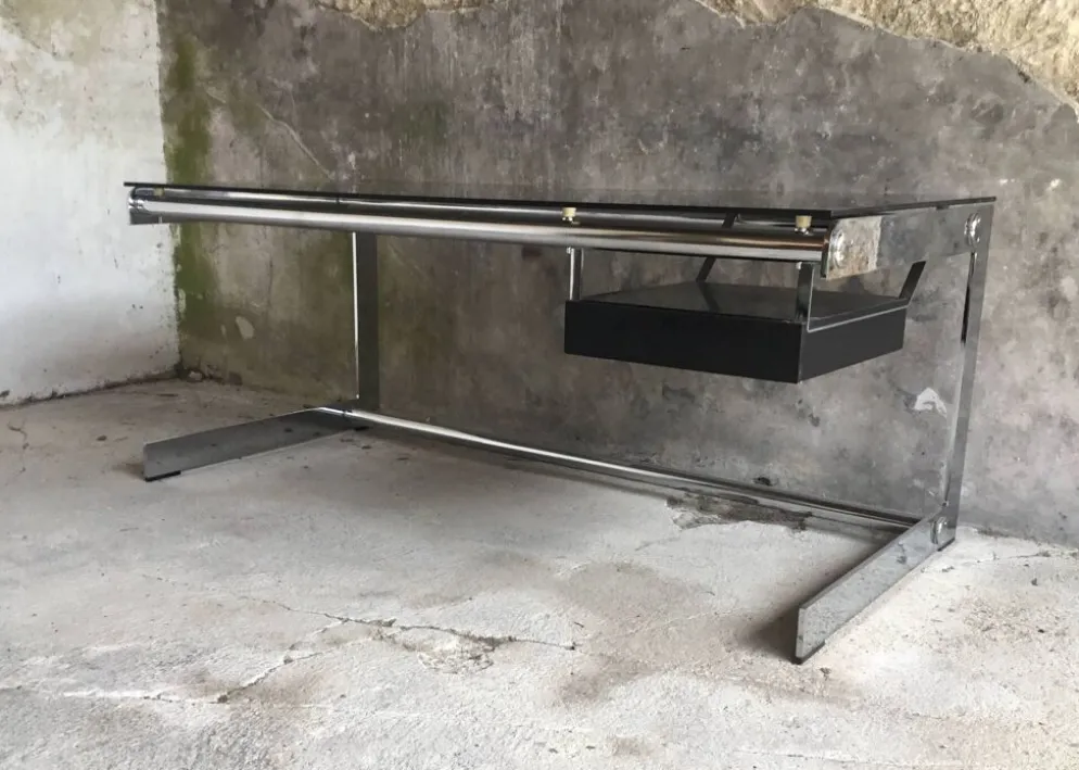 Bureau série KIT par Gilles Bouchez pour Airborne - design space-age 1960
