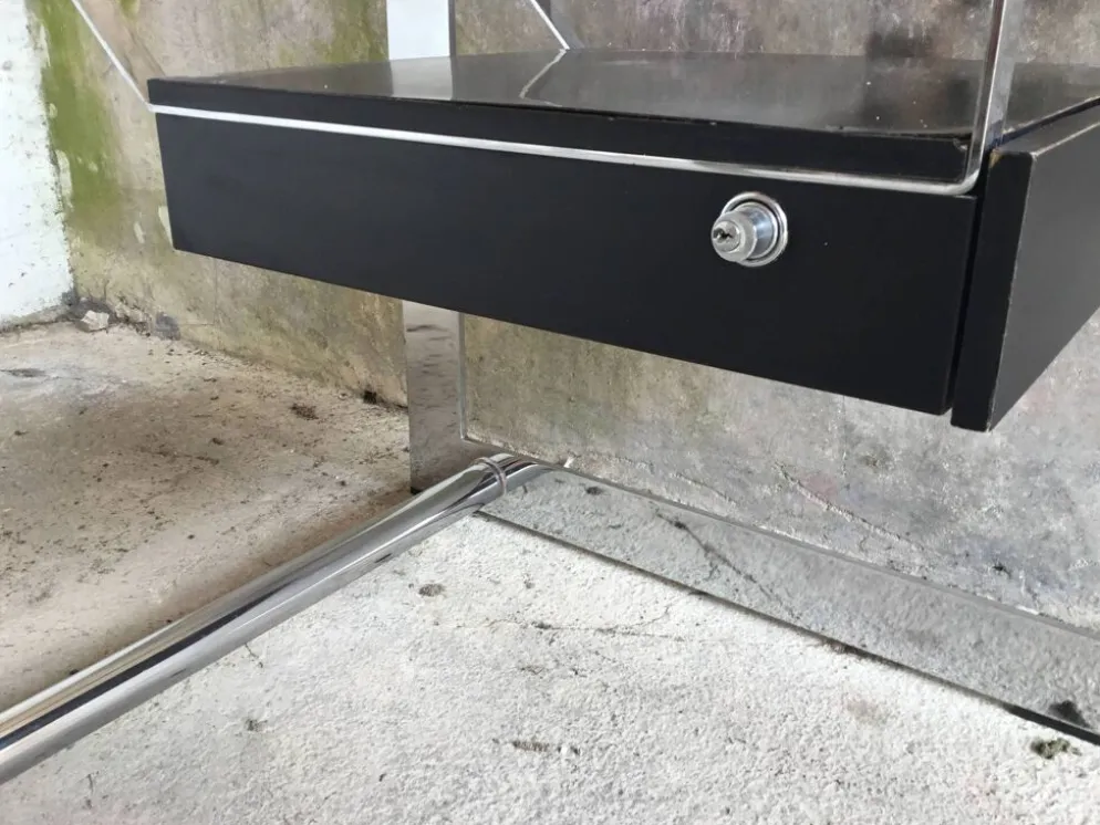 Bureau série KIT par Gilles Bouchez pour Airborne - design space-age 1960