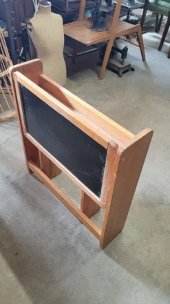Bureau à système pliant pour enfant , vintage 1970