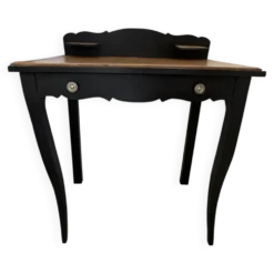 Bureau, table de toilette