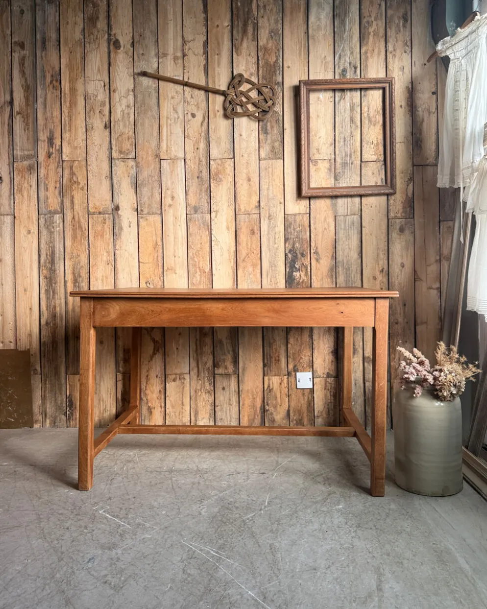 Bureau / table-à-manger en chêne des années 50 (rénovée)