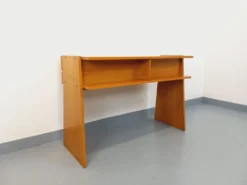Bureau trapèze double-face vintage en bois de chêne des années 60