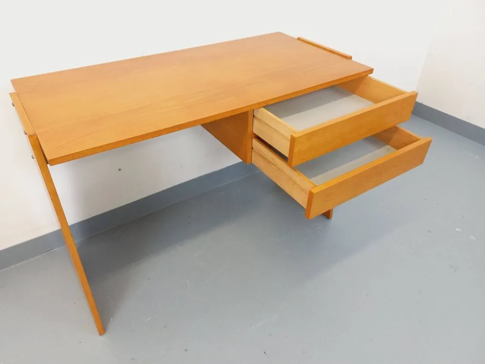 Bureau trapèze double-face vintage en bois de chêne des années 60