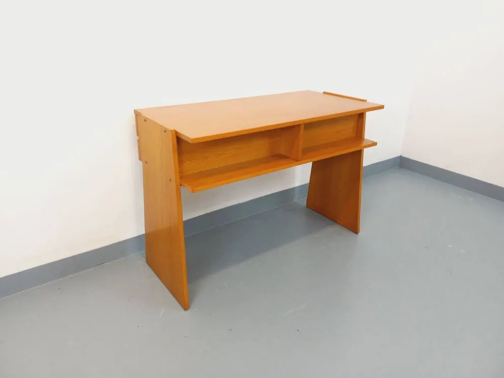 Bureau trapèze double-face vintage en bois de chêne des années 60