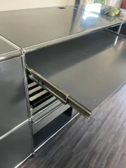 Bureau USM Haller – Gris Anthracite – Configuration complète - à Bordeaux