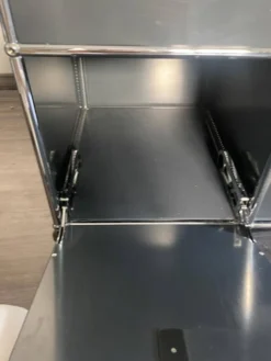 Bureau USM Haller – Gris Anthracite – Configuration complète - à Bordeaux
