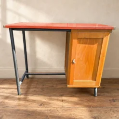Bureau vintage années 50 en Formica rouge, bois et métal