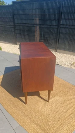 Bureau vintage artisanal en bois