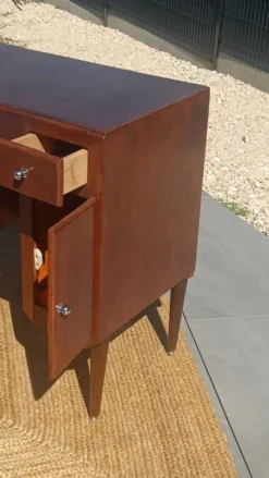 Bureau vintage artisanal en bois