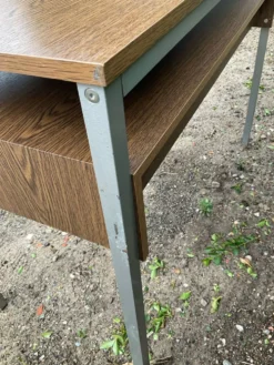 Bureau vintage des années 60-70