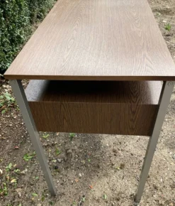 Bureau vintage des années 60-70