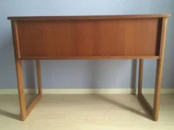 Bureau vintage en bois, style scandinave, années 70
