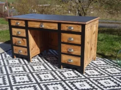 Bureau vintage en pin, restauré