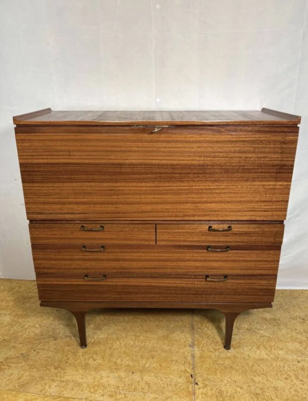 Bureau vintage en teck rétro du milieu du siècle par Meredew 1960 Grand écritoire