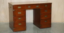 Bureau vintage Harrods Kennedy cuir style campagne militaire à caissons