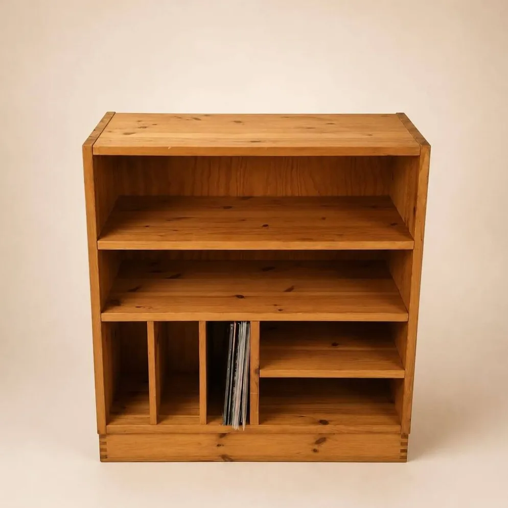 Cabinet audio en pin de style Maison Regain, années 1970