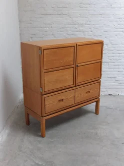Cabinet bar décoratif 'N-Line' en chêne par P&J Neirinck, 1968