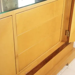 Cabinet à bar en parchemin de chèvre italien de Giorgio Tura et Nucci Valsecchi pour Tura
