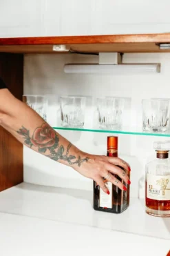 Cabinet bar scandinave en teck avec secrétaire intégré, années 1960