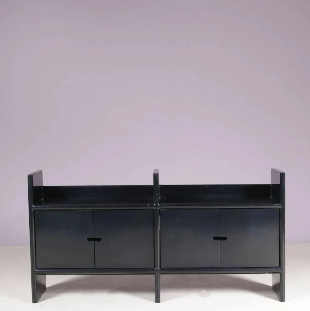 Cabinet bas en plastique noir modèle Multiplo Harvey Guzzini pour Kastilia, Italie années 1970