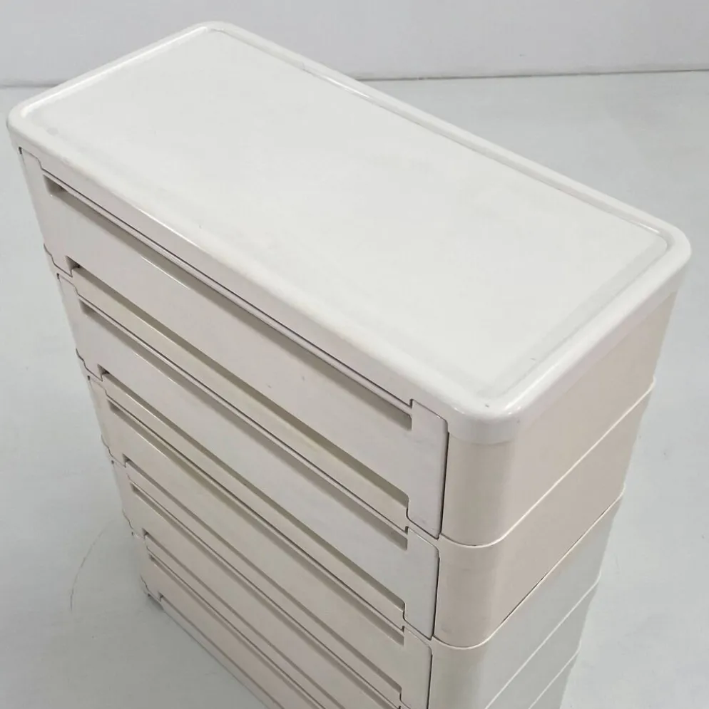 Cabinet blanc modèle “4964” par Olaf Von Bohr pour Kartell, 1970