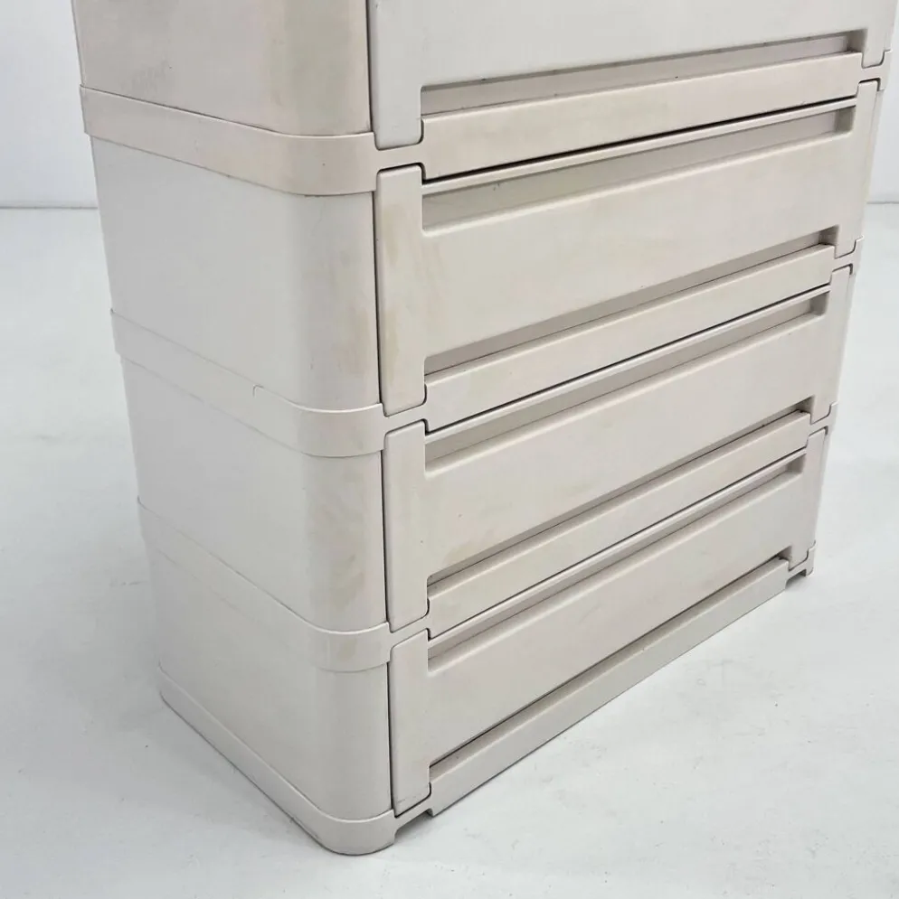 Cabinet blanc modèle “4964” par Olaf Von Bohr pour Kartell, 1970