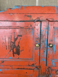 Cabinet à casiers en teck laqué rouge