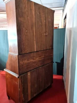 Cabinet Commode Scriban Galbée époque Louis XV En Noyer
