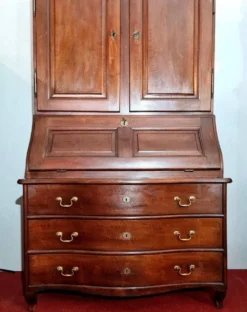 Cabinet Commode Scriban Galbée époque Louis XV En Noyer