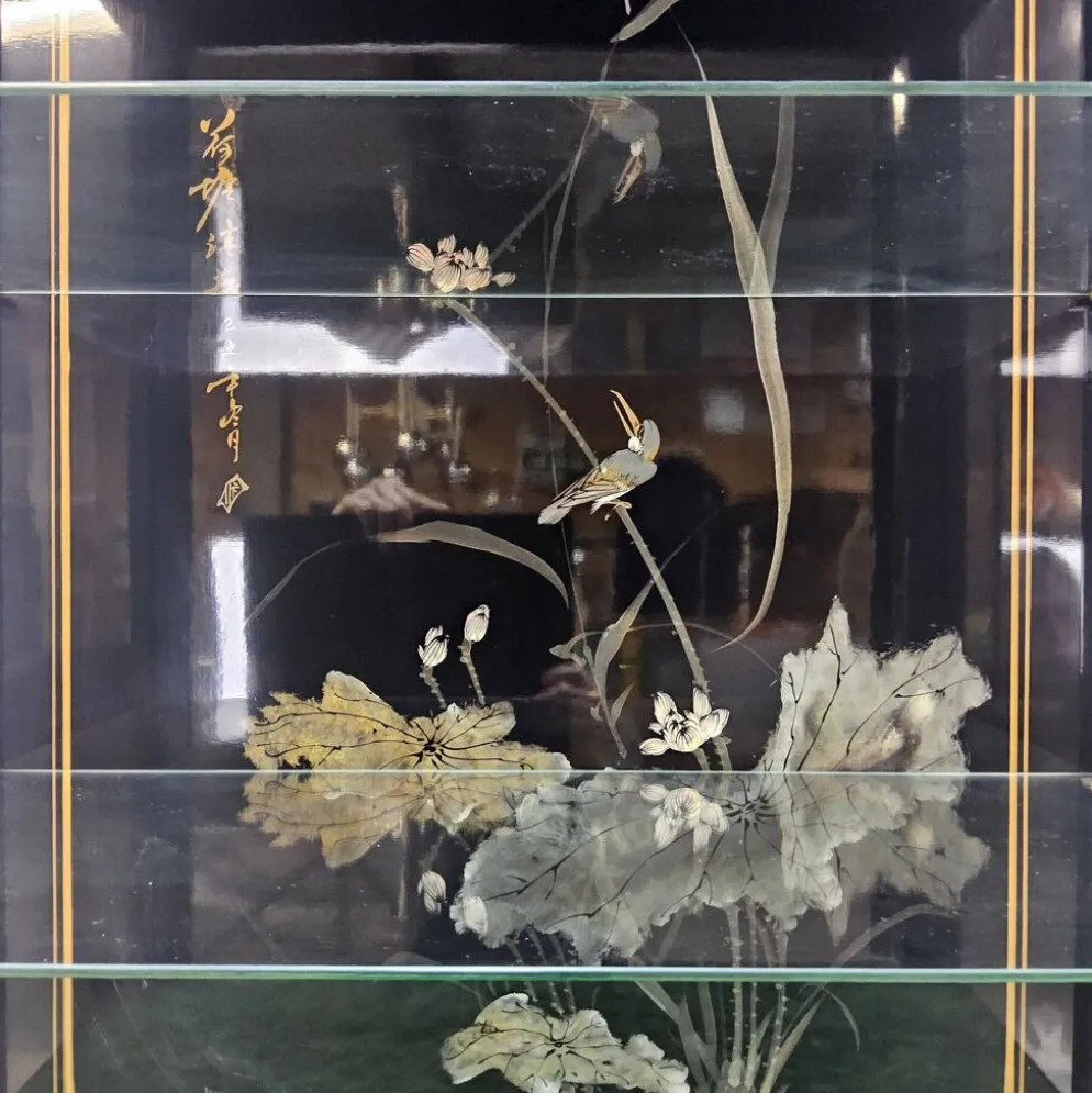 Cabinet d'affichage chinois vintage avec fleurs et oiseaux / Bohémien