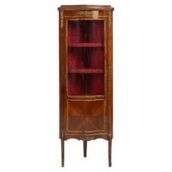 Cabinet d'angle de style Louis XV en verre cintré, 1950