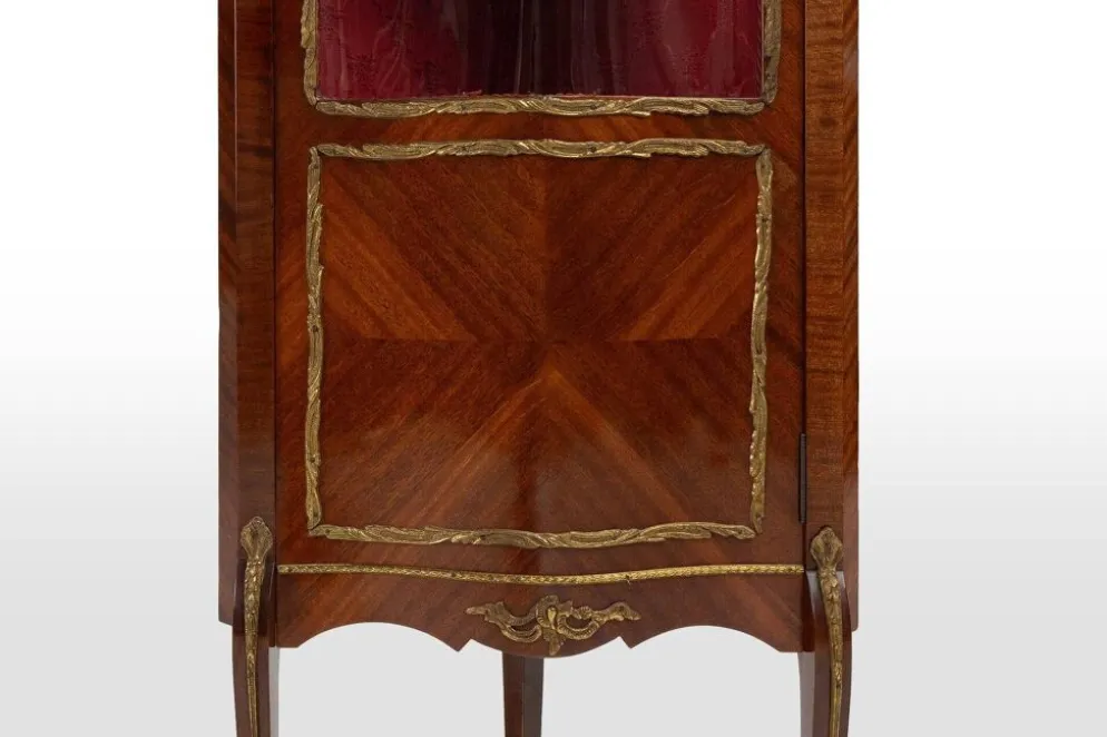 Cabinet d'angle de style Louis XV en verre cintré, 1950