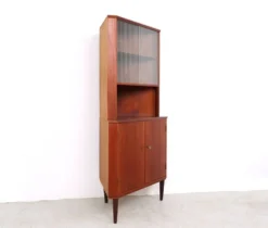 Cabinet d'angle en teck danois vintage avec vitrine, années 1960