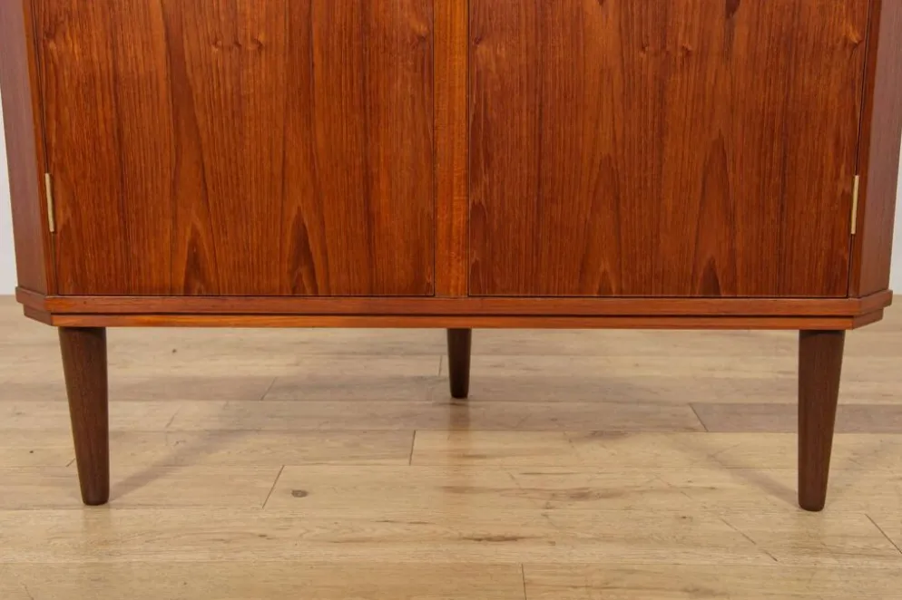 Cabinet d'angle en teck des années 1960, Danemark