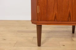 Cabinet d'angle en teck des années 1960, Danemark