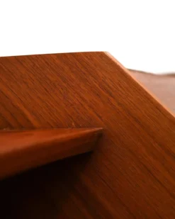Cabinet d'angle en teck des années 1950