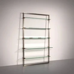 Cabinet d'angle Peter Ghyczy 1970 – modèle R16 emblématique en acier inoxydable et laiton