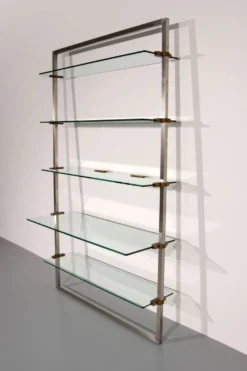 Cabinet d'angle Peter Ghyczy 1970 – modèle R16 emblématique en acier inoxydable et laiton