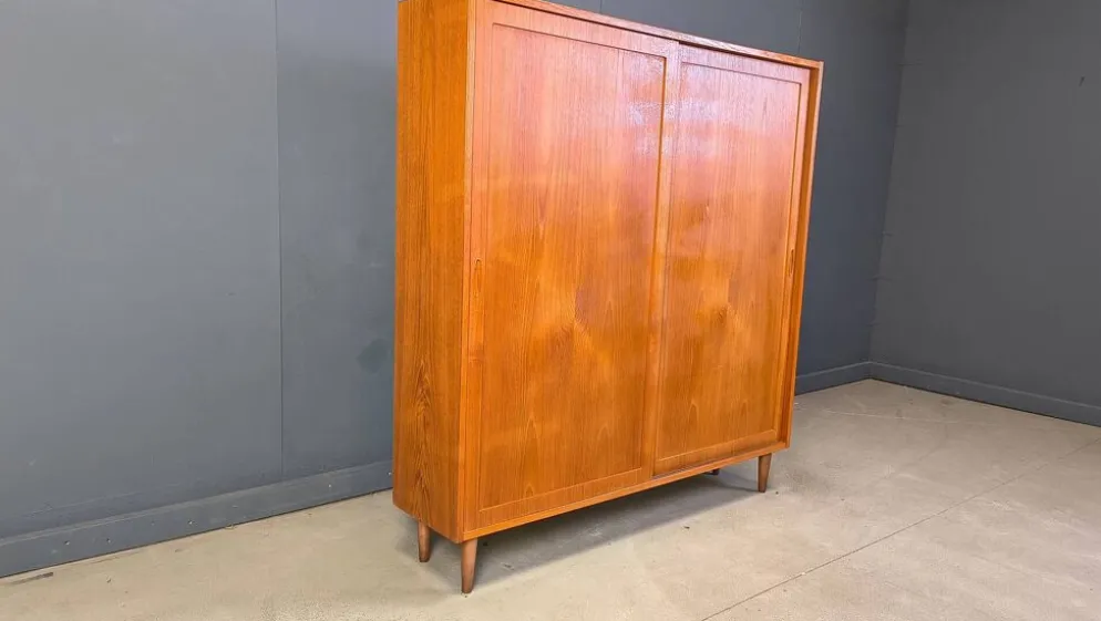 Cabinet danois par Poul Hundevad, années 60