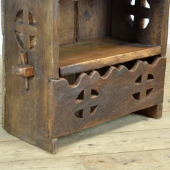 Cabinet d'art populaire roumain, vers 1950