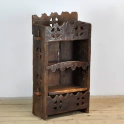 Cabinet d'art populaire roumain, vers 1950