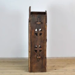 Cabinet d'art populaire roumain, vers 1950