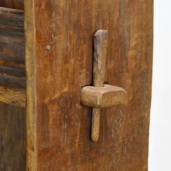 Cabinet d'art populaire roumain, vers 1950