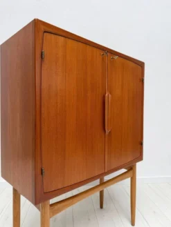 Cabinet de bar 'Bacchus' en teck vintage des années 1950 de Torbjørn Afdal, Norvège