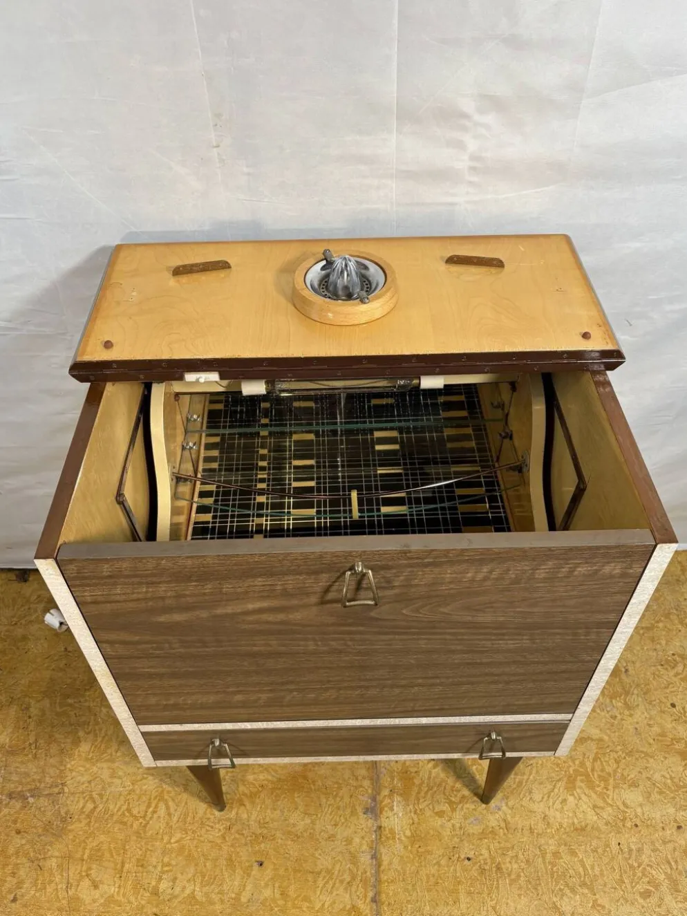 Cabinet de bar cocktail en teck et stratifié rétro des années 50-60