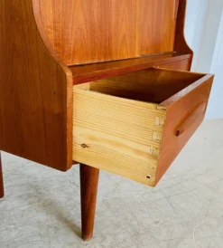 Cabinet de bar en teck danois vintage des années 1960