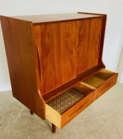 Cabinet de bar en teck danois vintage des années 1960