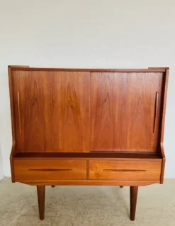 Cabinet de bar en teck danois vintage des années 1960
