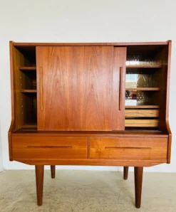 Cabinet de bar en teck danois vintage des années 1960