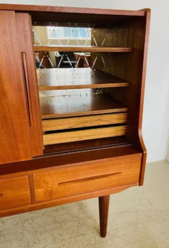 Cabinet de bar en teck danois vintage des années 1960